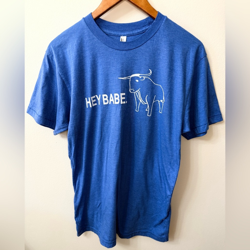 American Apparel Hey Babe Bull Graphic Tee Blue Medium